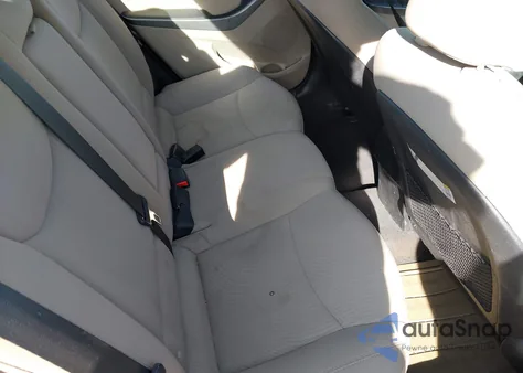 2014 Hyundai Elantra Se z USA, uszkodzony, nr VIN 5NPDH4AE4EH522782